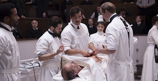 ‘The Knick’ Series Premiere Review – A Bloody Good Time