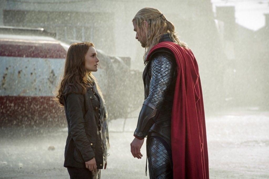 Thor 2 The Dark World Official Photo Natalie Portman Chris Hemsworth Earth