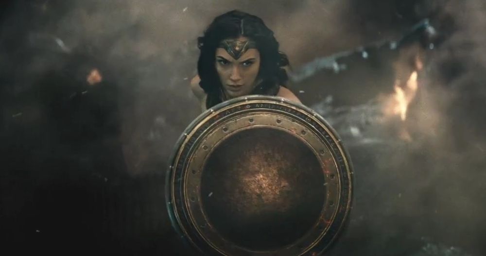 Wonder Woman (Gal Gadot) vs Doomsday in Batman v Superman Dawn of Justice