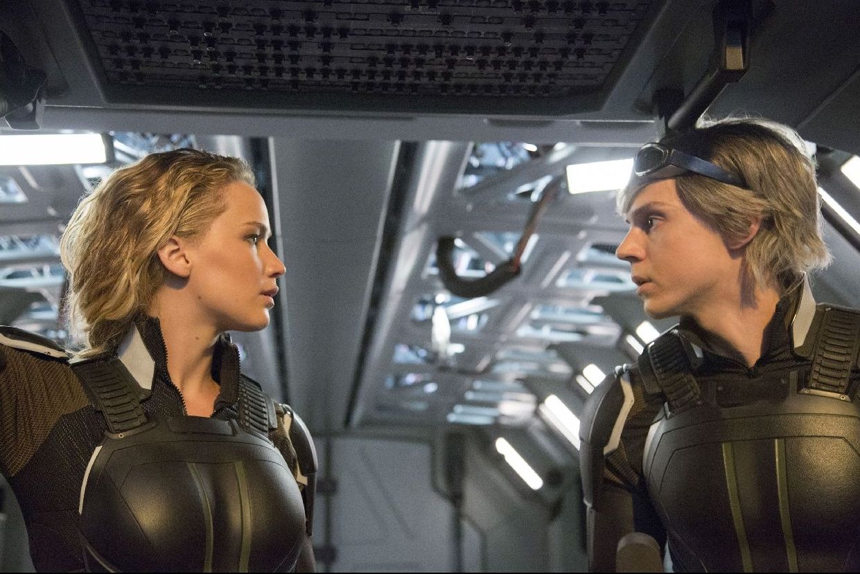 X-Men Apocalypse - Mystique (Jennifer Lawarence) and Quicksilver (Evan Peters) Hi-res