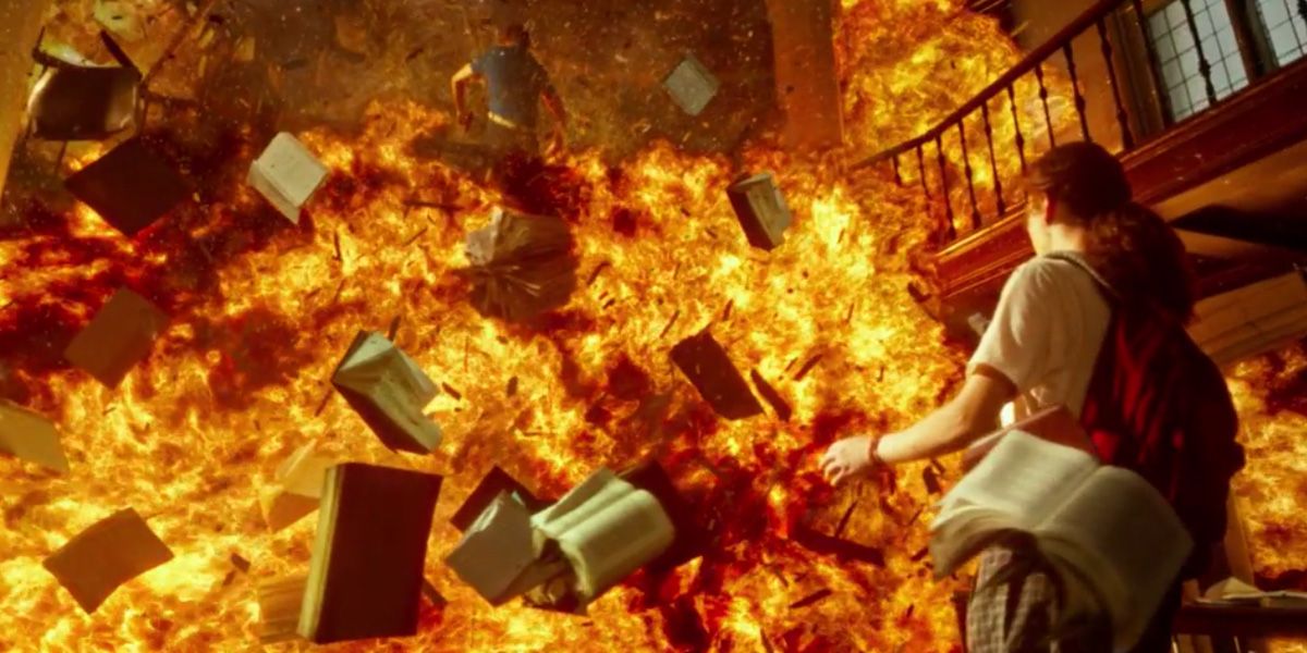 X-Men: Apocalypse Trailer 1 - School Explosions