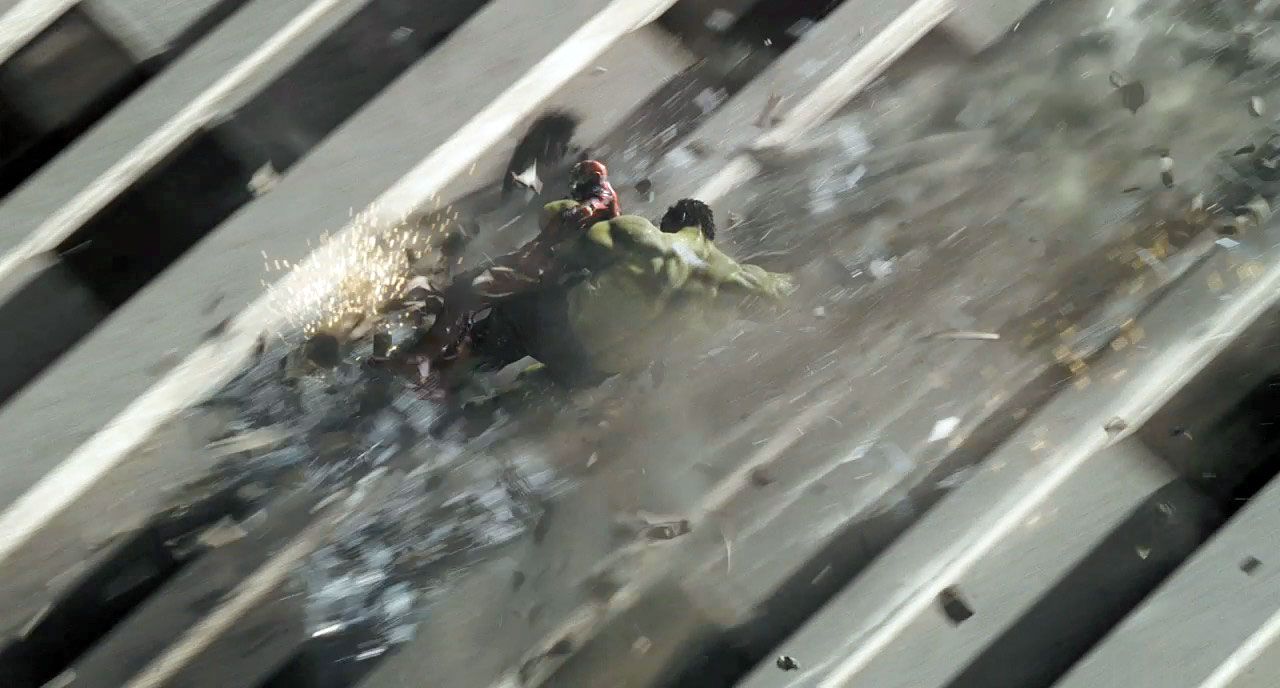 Hulk catches falling Iron Man in &lsquo;The Avengers&rsquo;