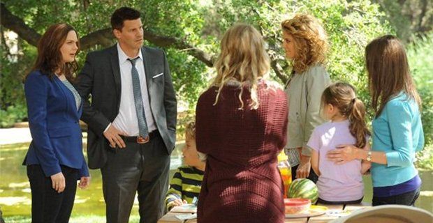 Bones Season 9 Episode 8 Booth Brennan Feature