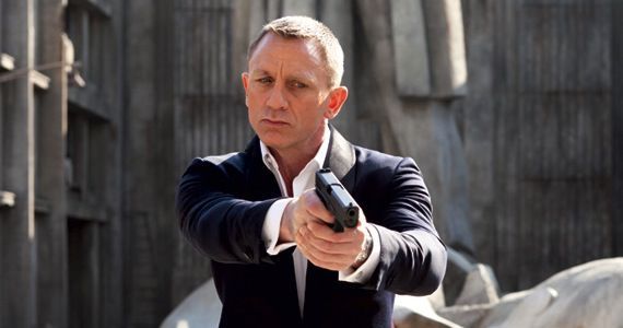 Daniel Craig Signs for 2 More James Bond Films After 'Skyfall'