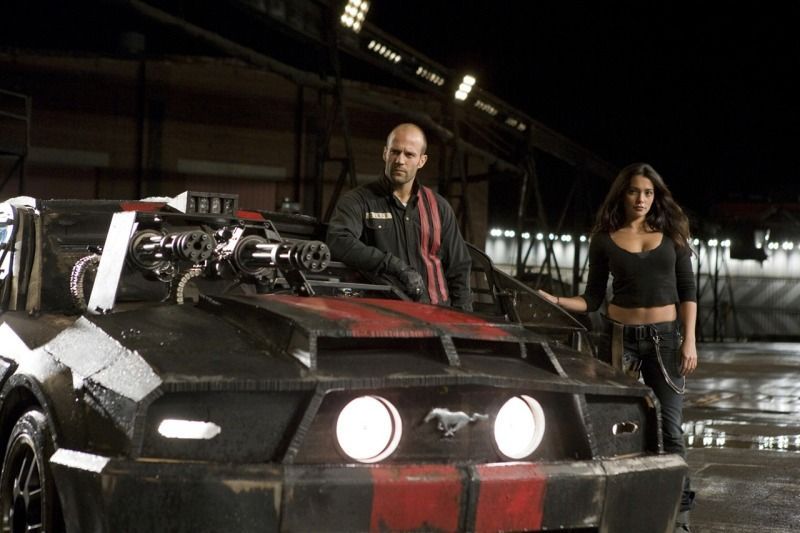 Death Race review: Statham and a hot chick