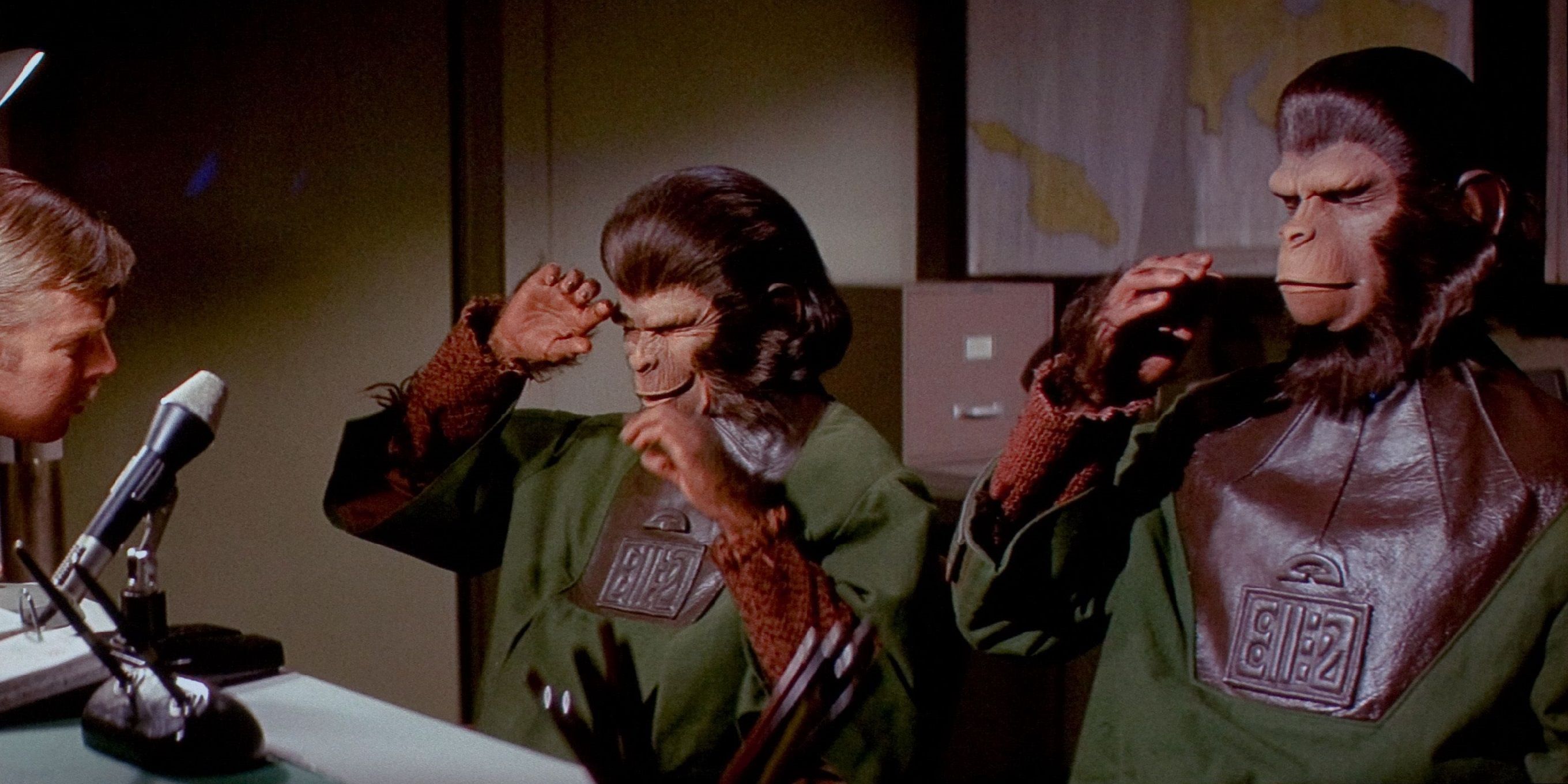 Cornelius and Zira in Escape From The Planet of the Apes.