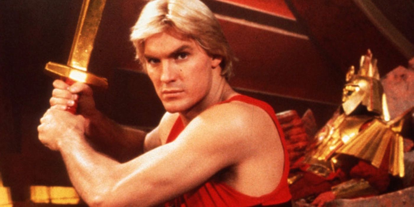 Sam Green as the title character wielding a sword and facing forward in Flash Gordon