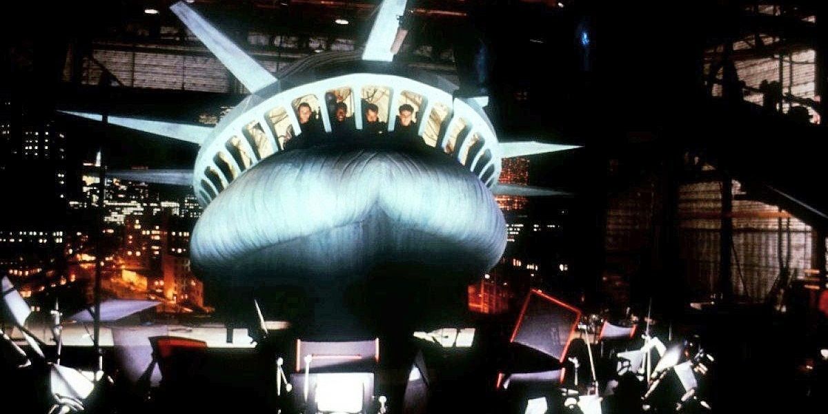 Statue of Liberty in Ghostbusters II 