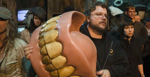 Guillermo del Toro to shoot small movie before Pacific Rim 2