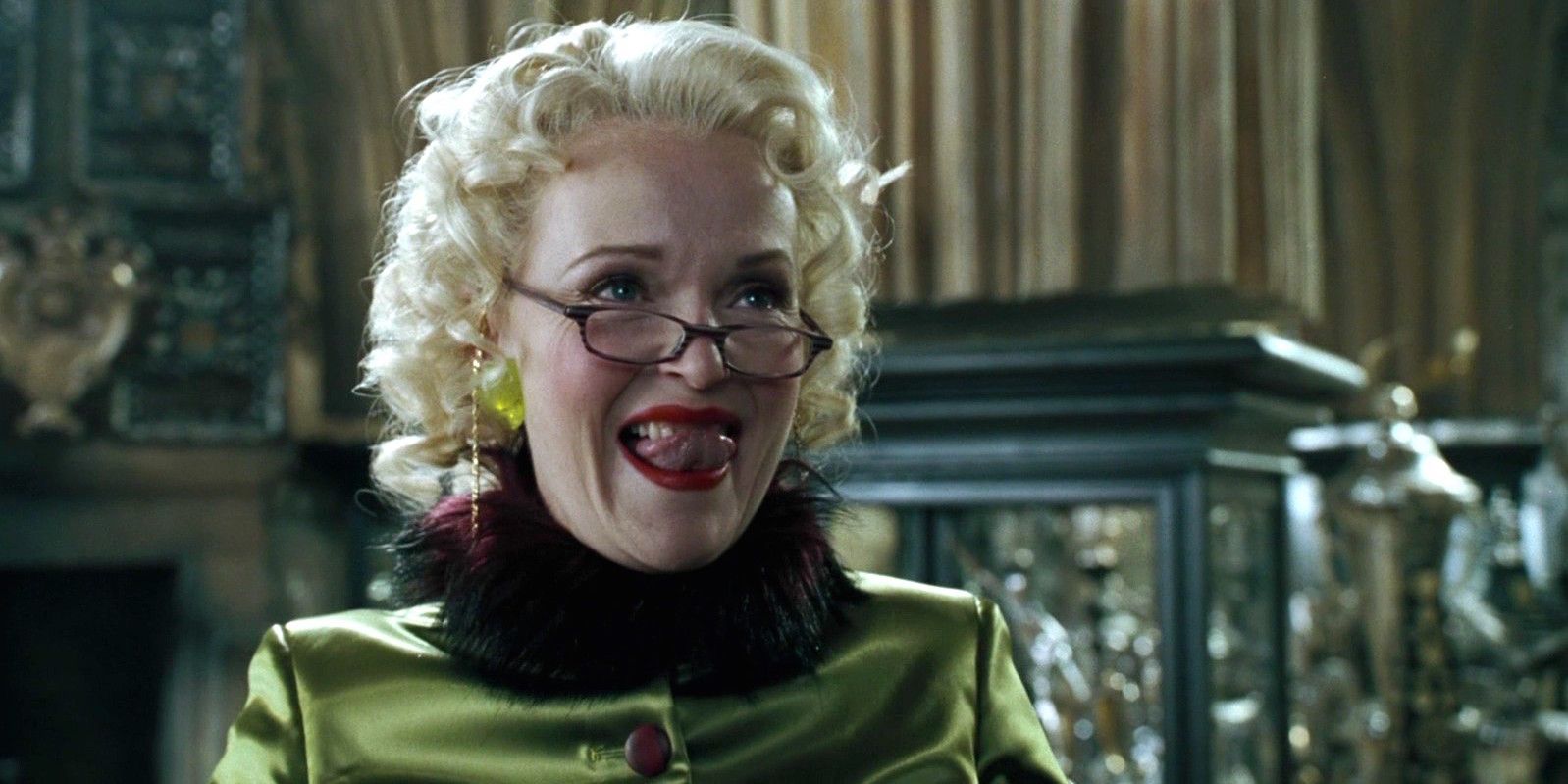 Rita Skeeter's cheeky grin in Harry Potter