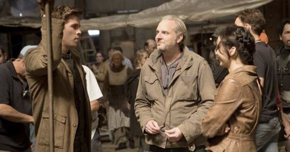 Catching Fire director Francis Lawrence with Liam Hemsworth and Jennifer Lawrence