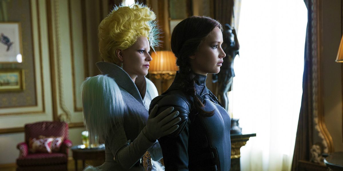 Elizabeth Banks and Jennifer Lawrence in The Hunger Games: Mockingjay - Part 2