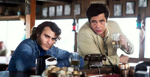 Joaquin Phoenix and Benicio del Toro in Inherent Vice