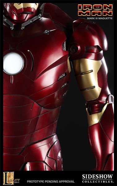 A look at the body detail on the Iron Man maquette