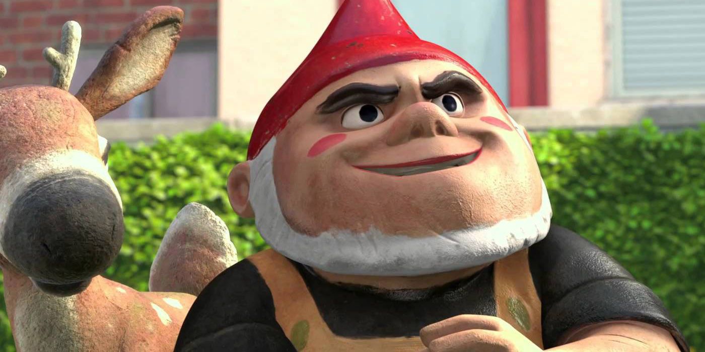 Tybalt (voiced by Jason Statham) looks intimidating in Gnomeo and Juliet