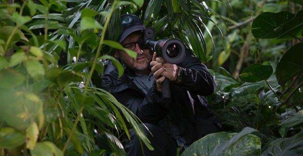 Director Colin Trevorrow working on Jurassic World