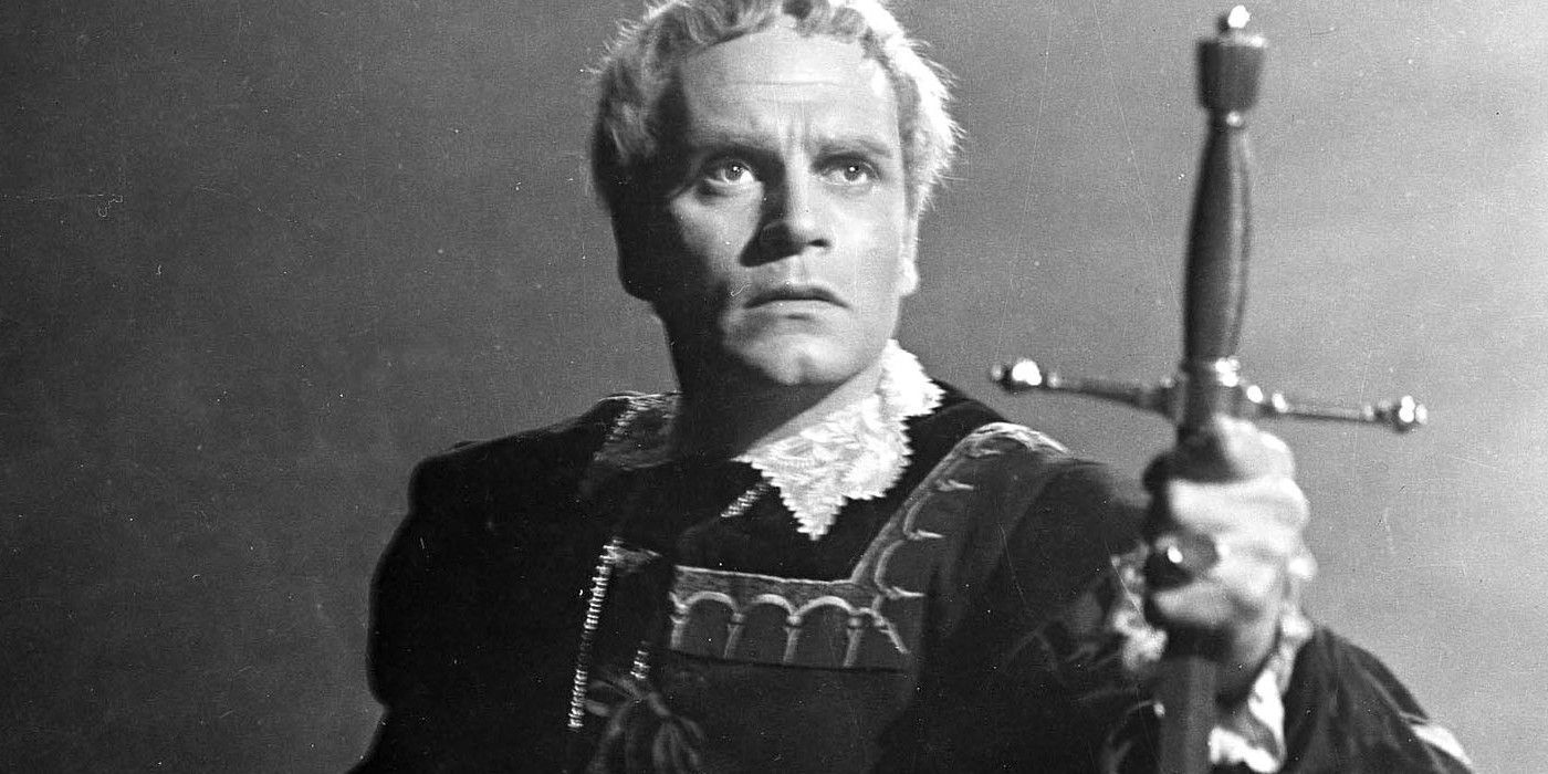 laurence olivier as Prince Hamlet in Hamlet