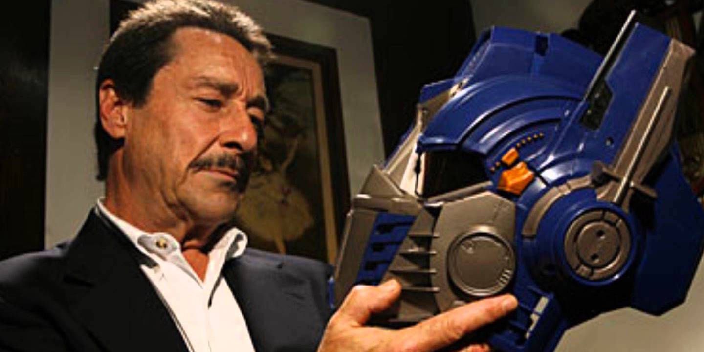 Peter Cullen With Optimus