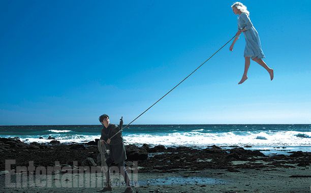 Miss Peregrine's Home for Peculiar Children - Asa Butterfield and Ella Purnell