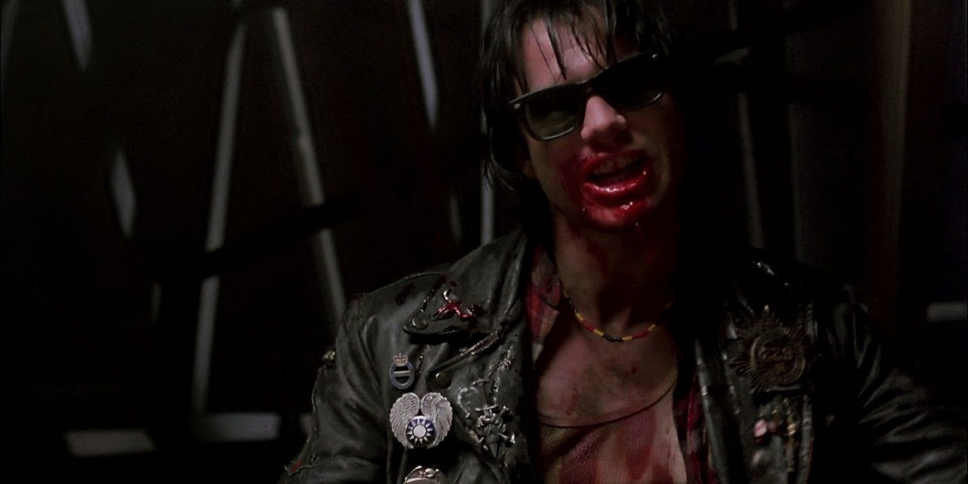 Bill Paxton snarls while covered in blood from Near Dark