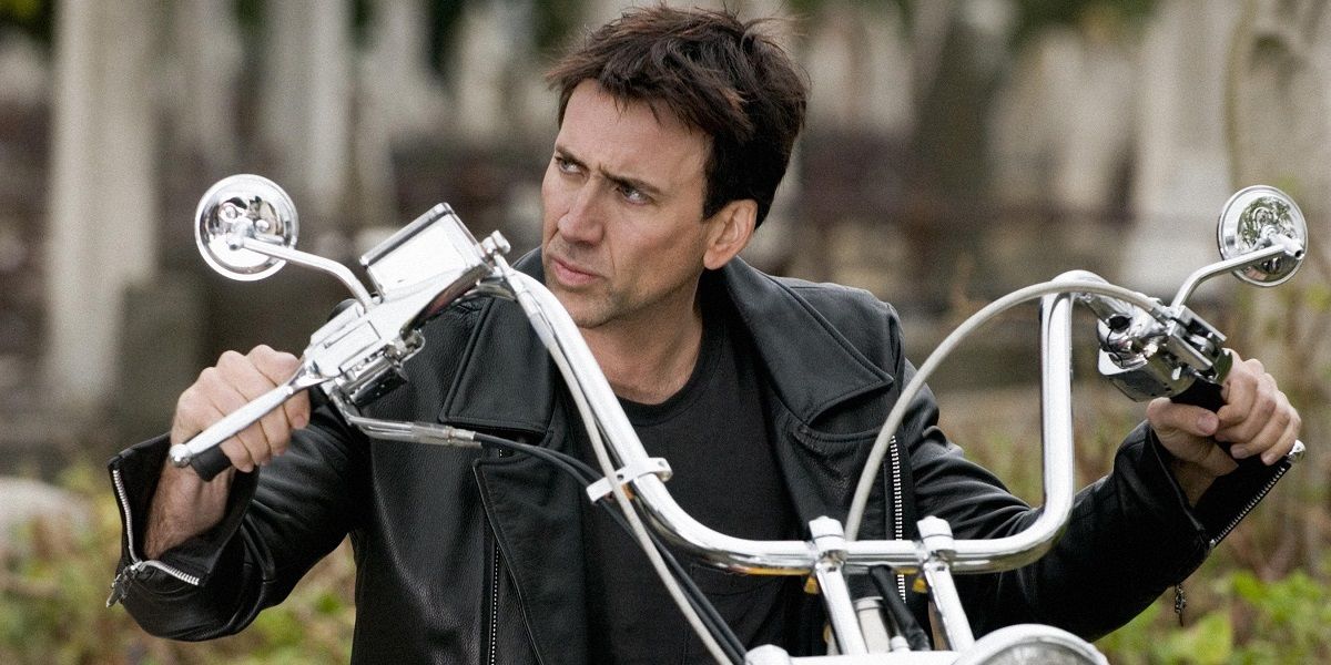 nicolas cage motoqueiro fantasma 10 filmes ruins baseados em quadrinhos