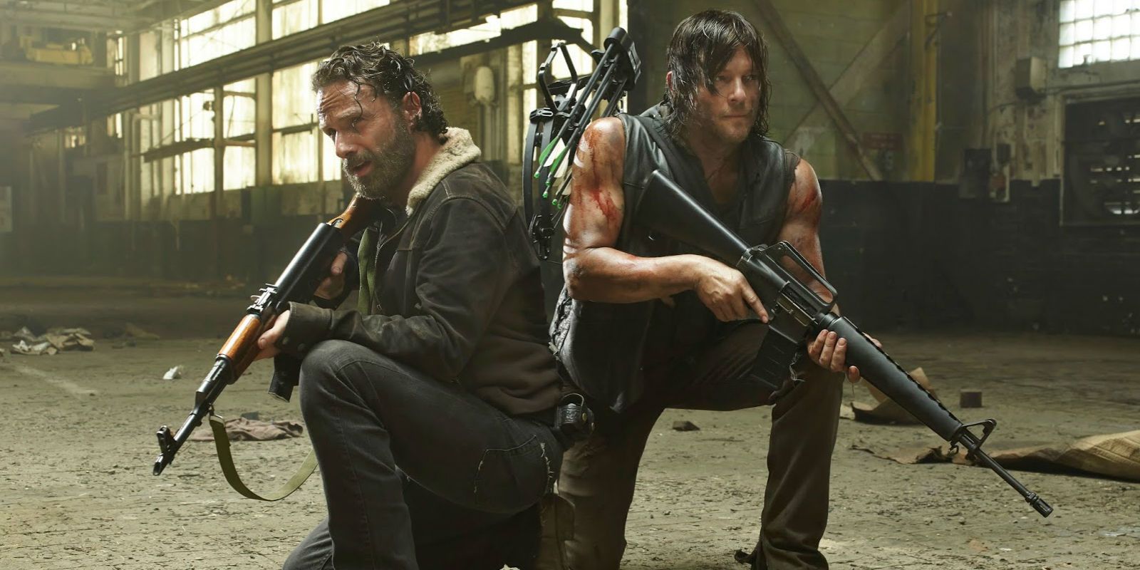 Rick (Andrew Lincoln) e Daryl (Norman Reedus) em The Walking Dead