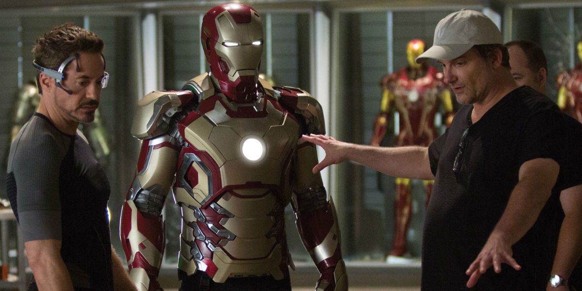 Shane Black and Robert Downey Jr. on the Iron Man 3 set