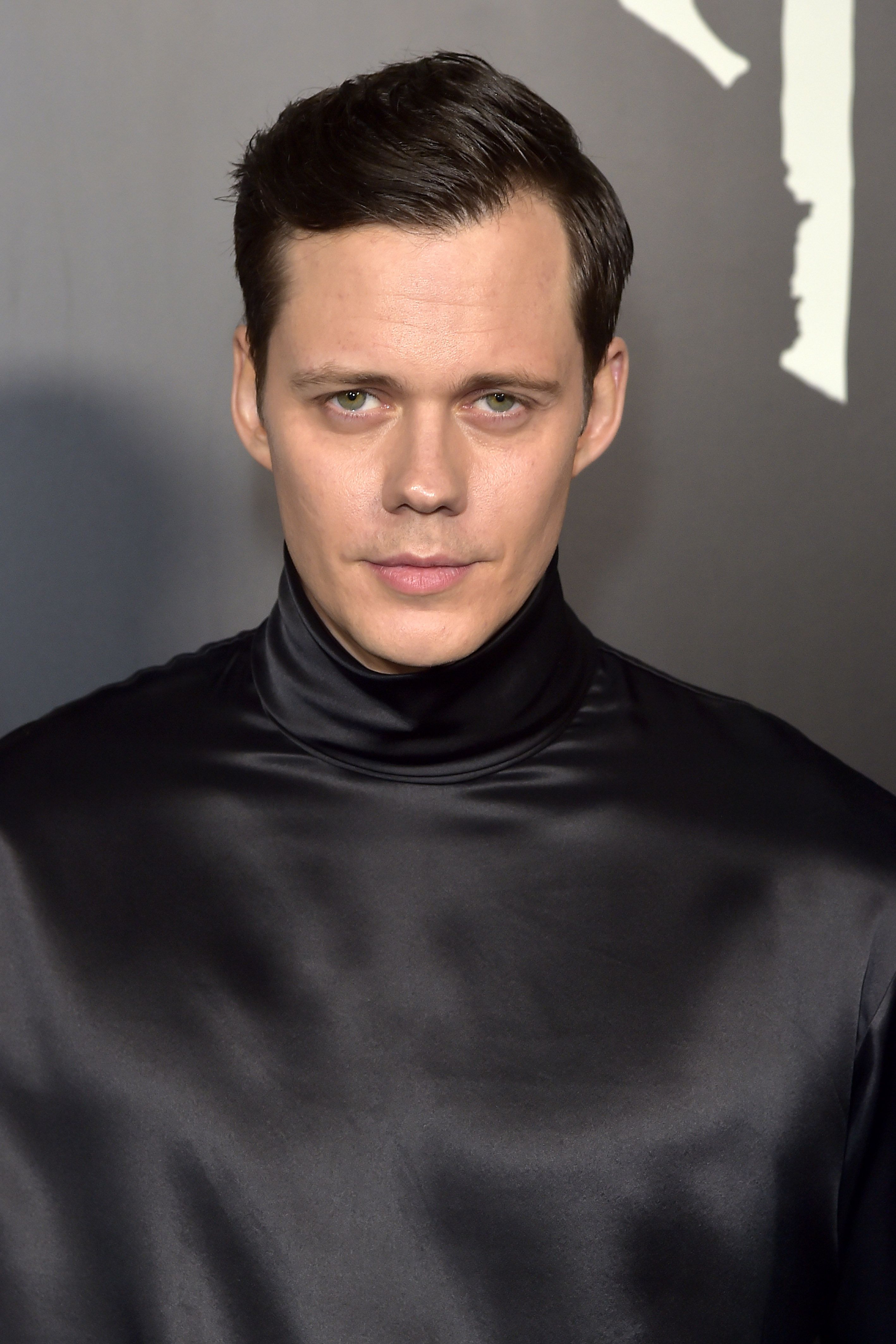Locked Trailer Anthony Hopkins Traps & Tortures Bill Skarsgård In A