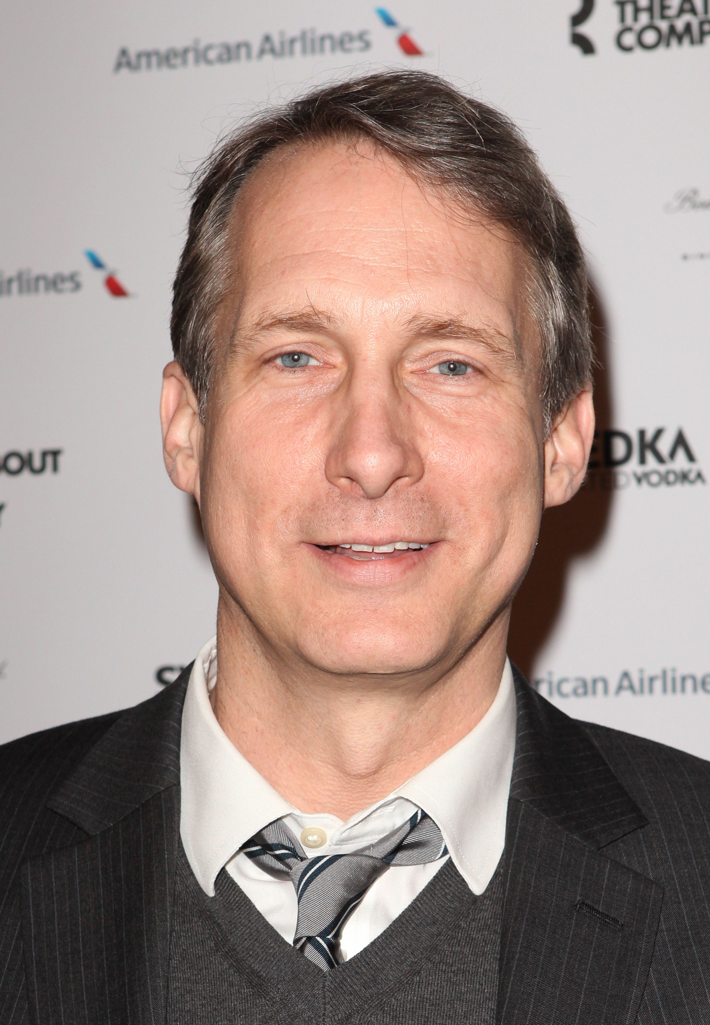 Headshot Of Gregg Edelman