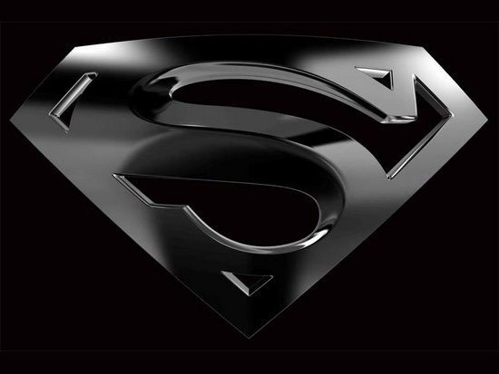 Clark's chest emblem in Smallville