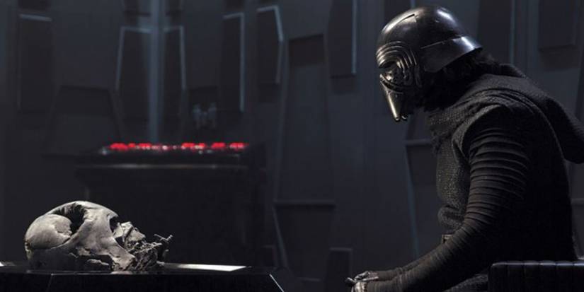 Star Wars: The Force Awakens - Kylo Ren and Vader's mask
