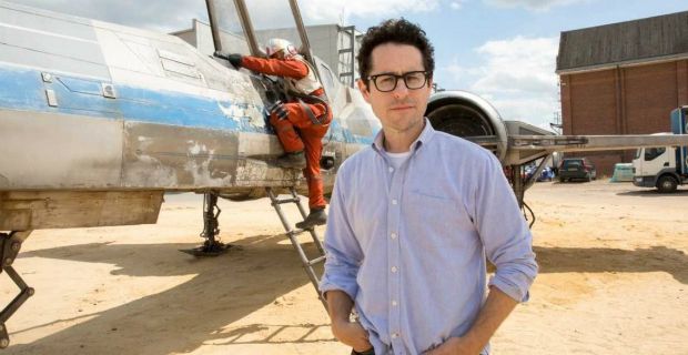 J.J. Abrams reveals Star Wars: Episode 7 X-Wing design