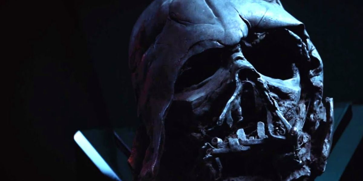 Star Wars: The Force Awakens - Vader mask