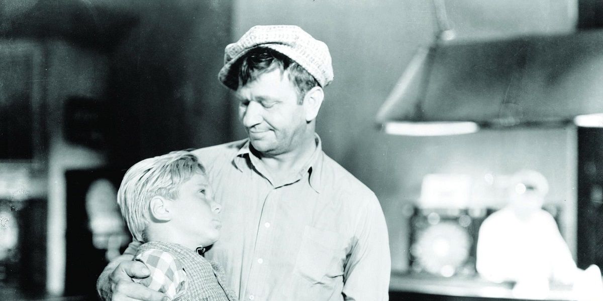 Scene of father and son in The Champ movie from the 1930s