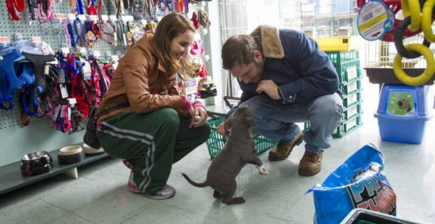 Noomi Rapace and Tom Hardy in The Drop