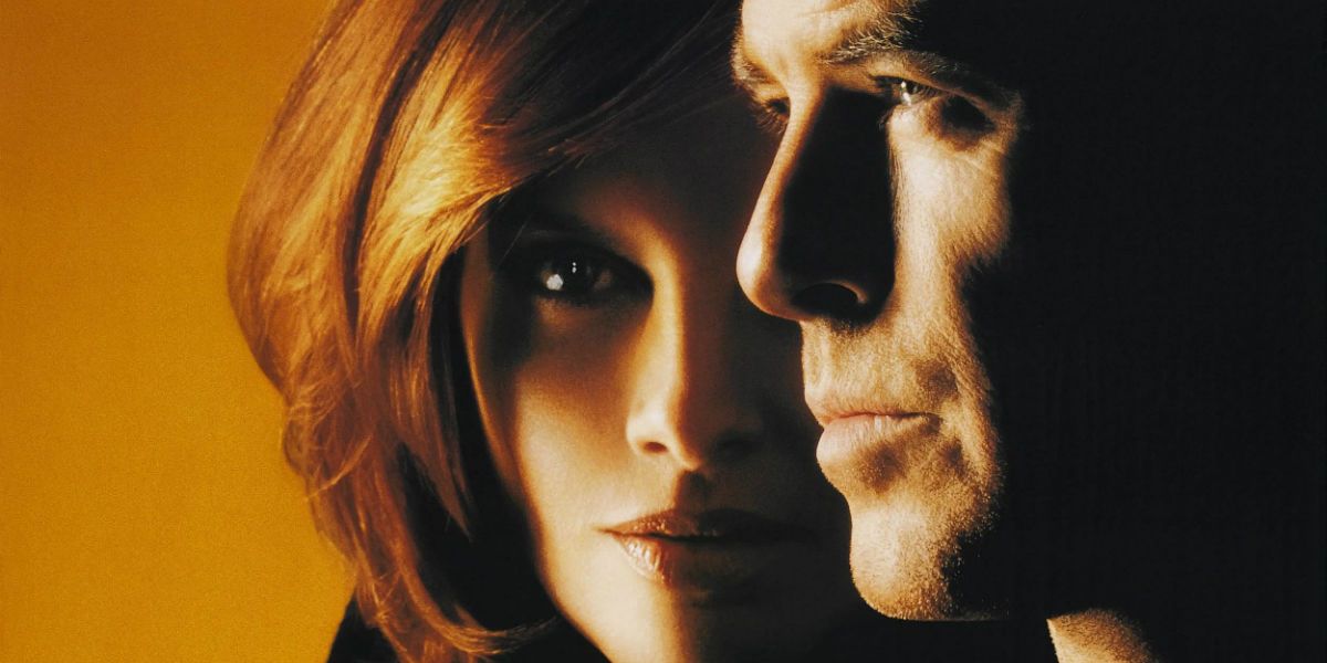 Pierce Brosnan and Rene Russo in The Thomas Crown Affair