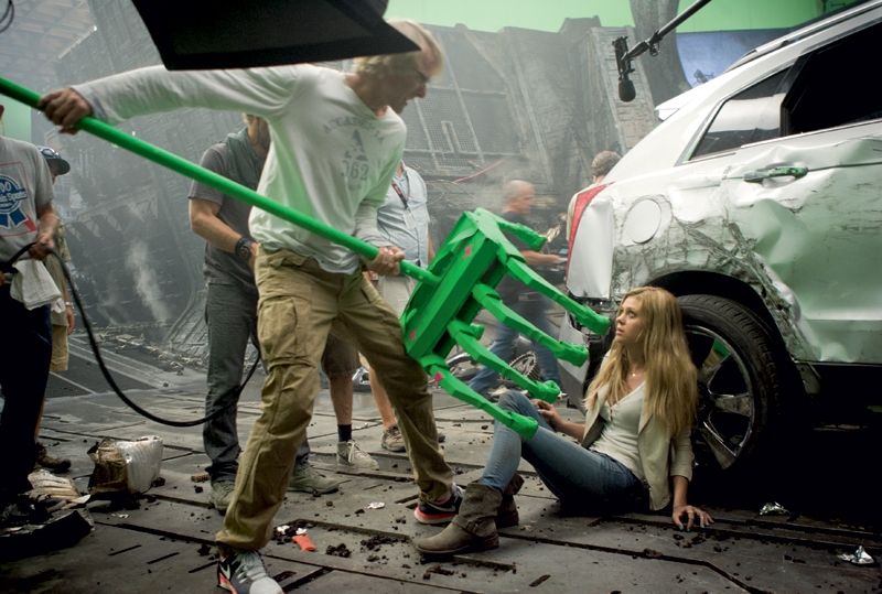 Michael Bay and Nicola Peltz on the 'Transformers 4' Set
