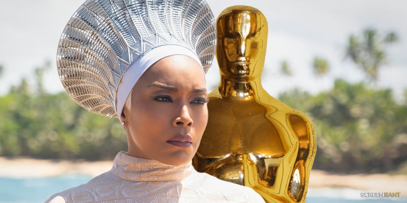 Angela Bassett as Queen Ramonda in Black Panther Wakanda Forever with oscar statue