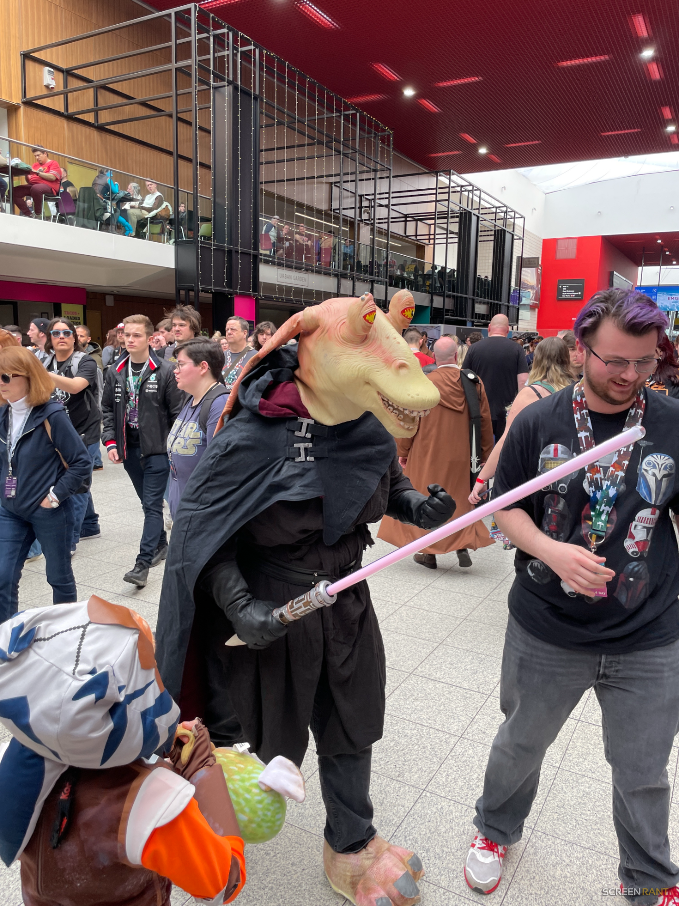 Darth Jar Jar Comes To Life In Superb Star Wars Cosplay