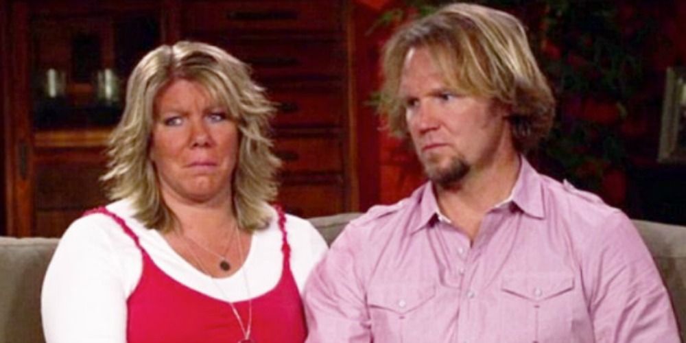 meri brown kody brown sister wives sitting in couch talking to cameras