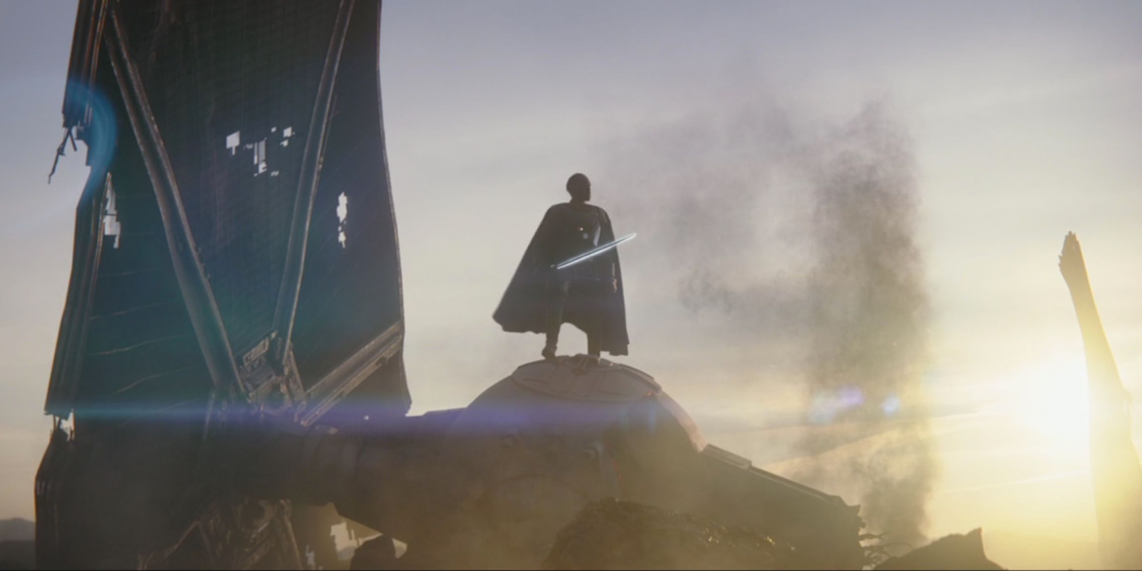 Moff Gideon wields the Darksaber in The Mandalorian.