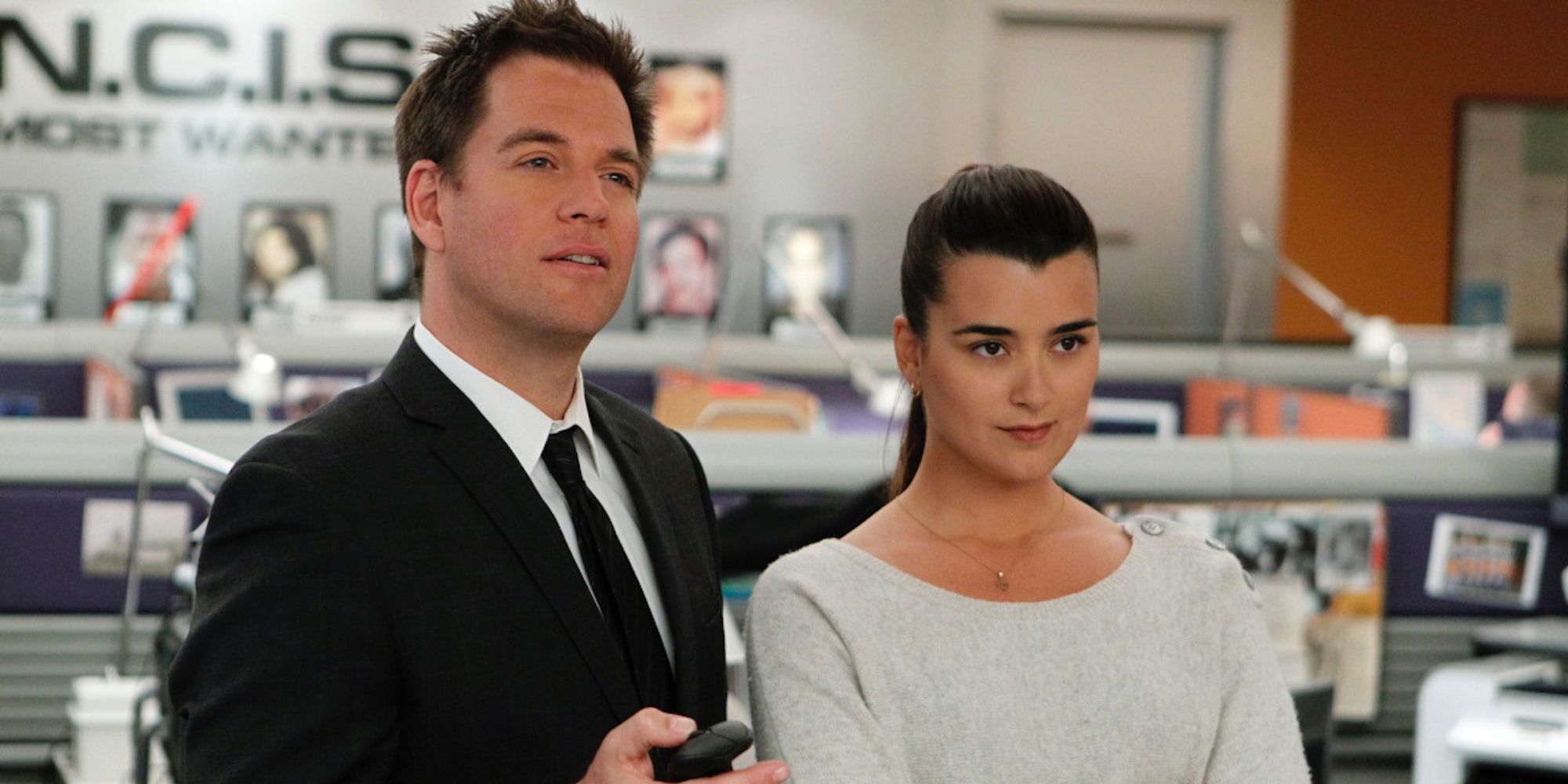 Tony and Ziva standing together in the bullpen in NCIS