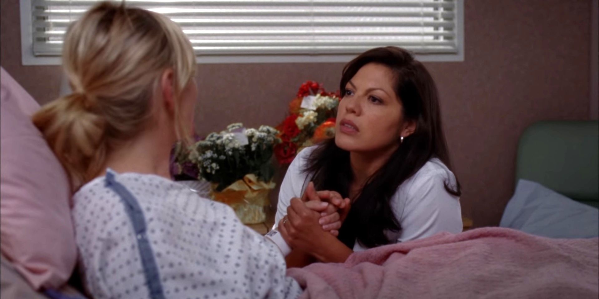 Callie and Arizona in Grey's Anatomy season 9.