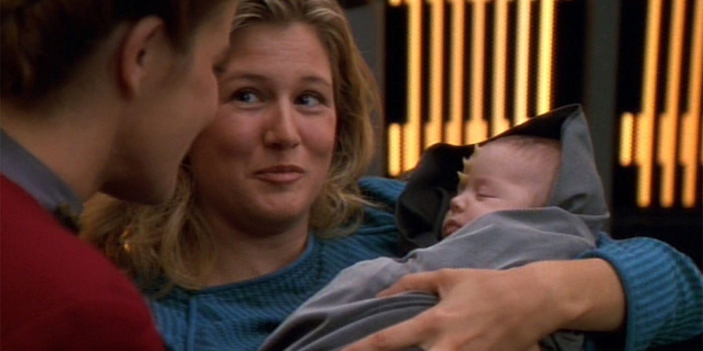 Nancy Hower as Samantha Wildman with baby Naomi Wildman in Voyager Deadlock