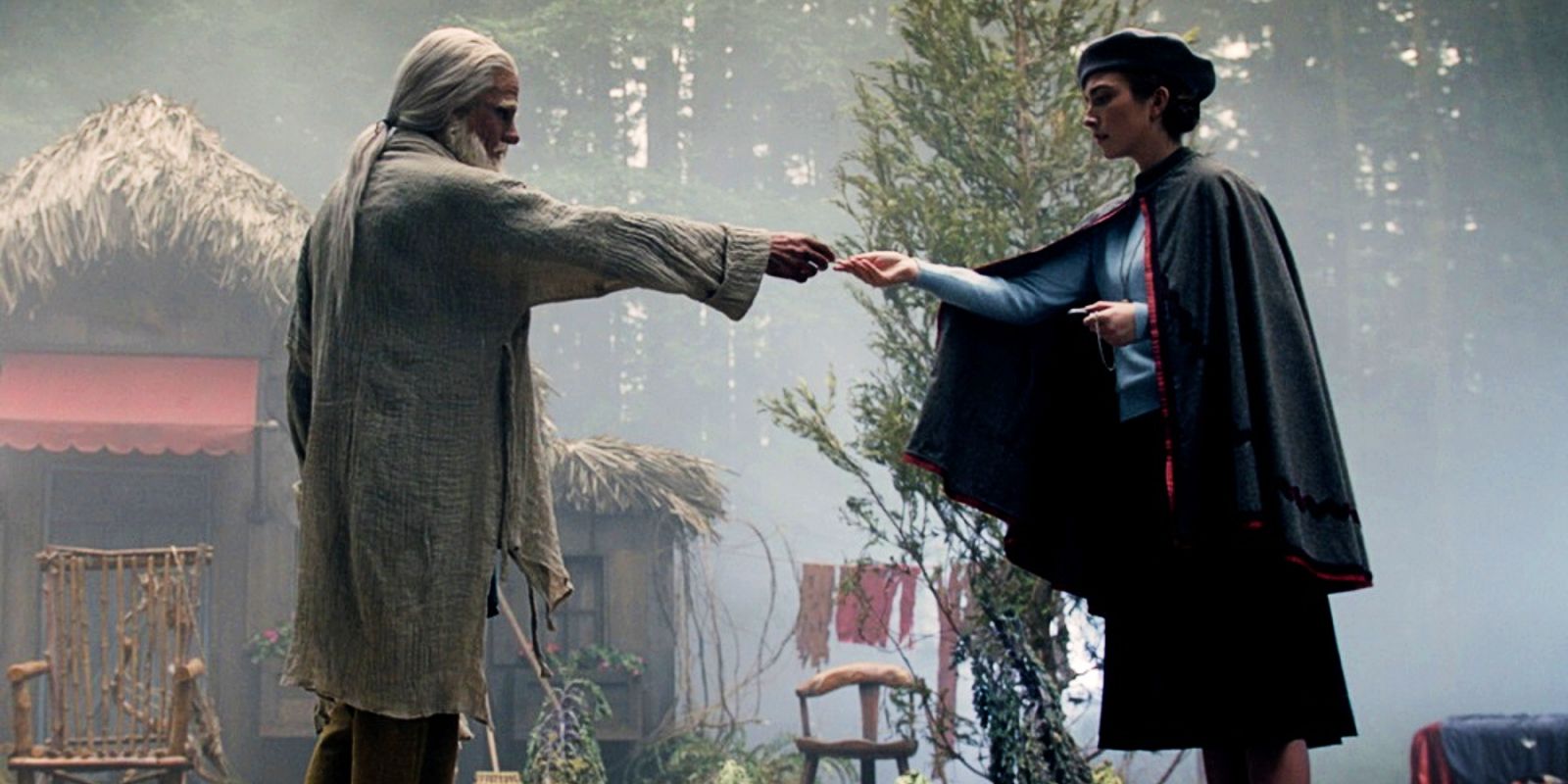 Old Quentin hands young Jane the mosaic key in The Magicians.