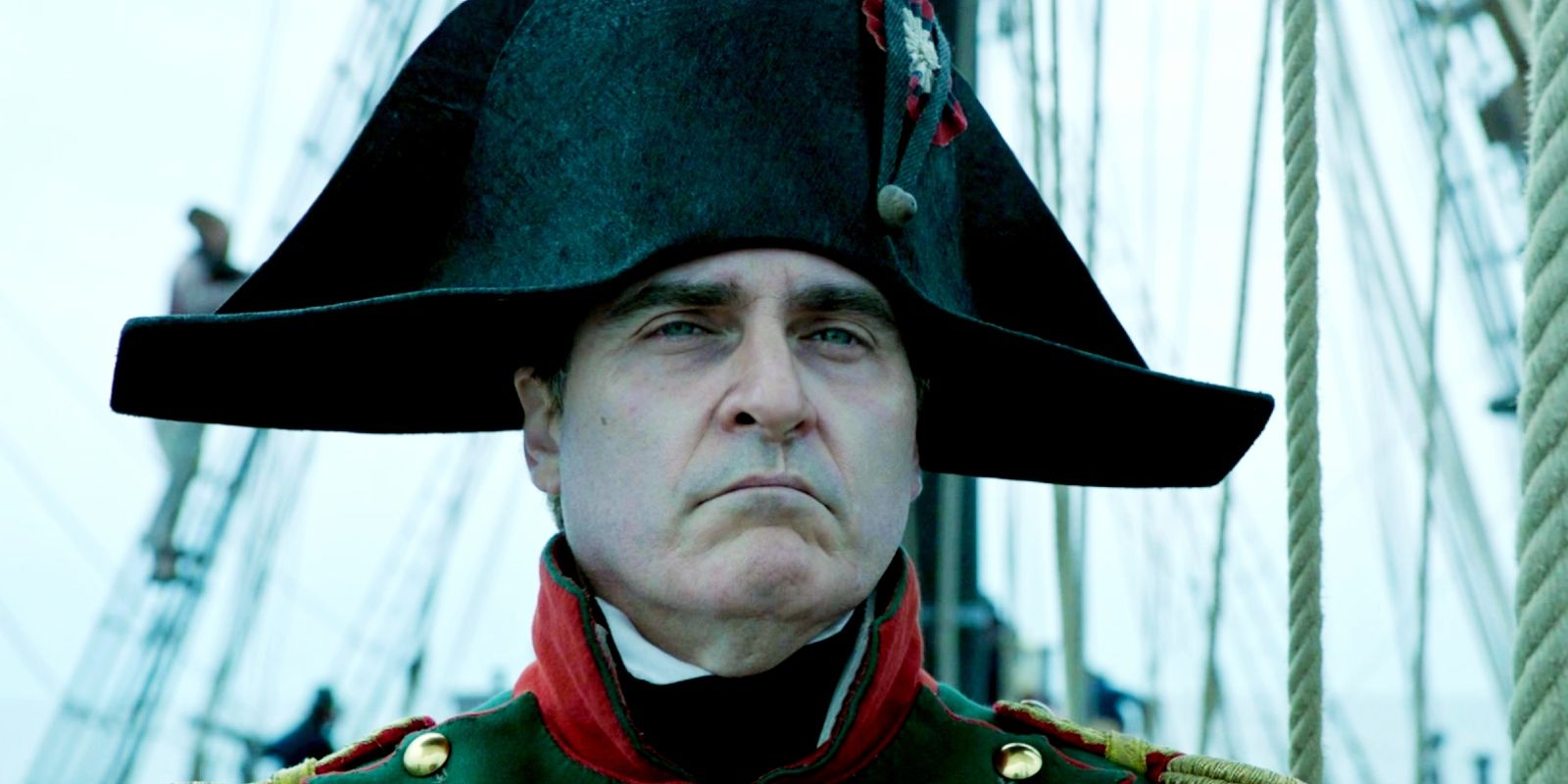 Кто умирает в начале «Наполеона» (был ли он там на самом деле?)